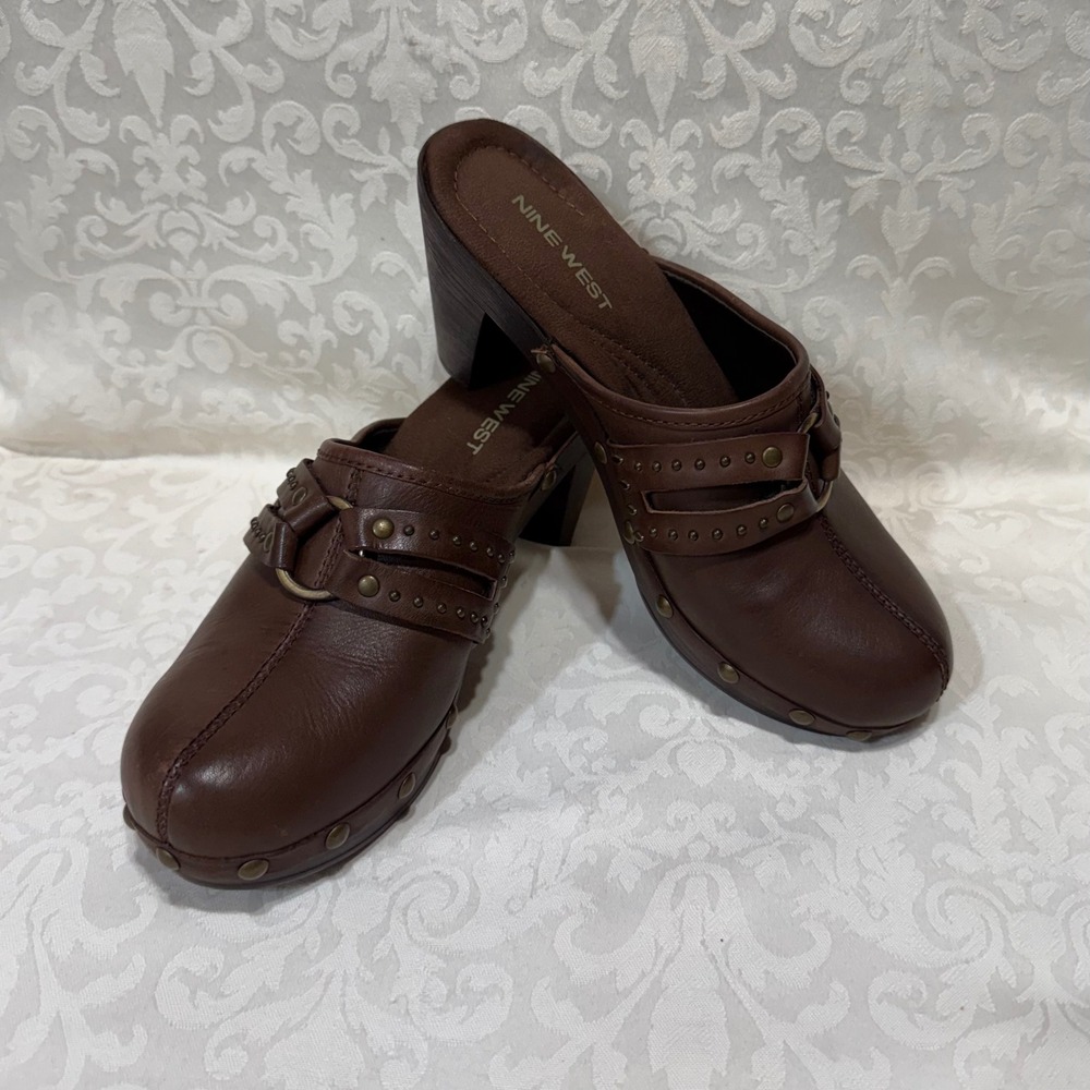 Nine West O-SABLEWM Clogs Womens 5.5 Brown Leather‎ Studded Block Heel Mules